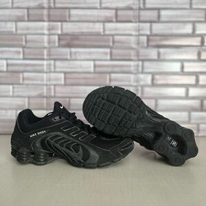 Nike sneakers. Used. Good condition. Please see photos. Size 9.5